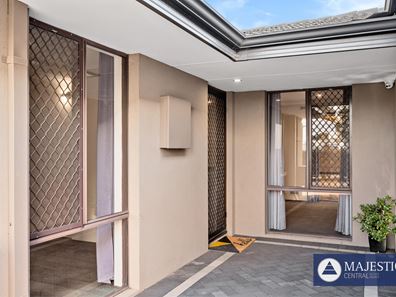 9 Villiers Way, Parkwood WA 6147