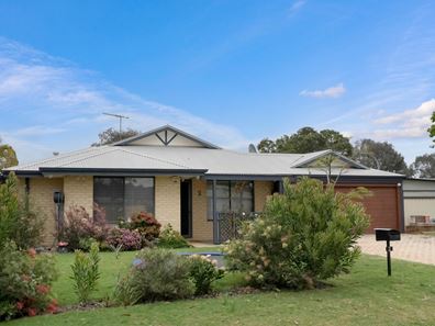 2 Ison Court, Caversham WA 6055