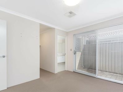 6 Cowes Street, Harrisdale WA 6112
