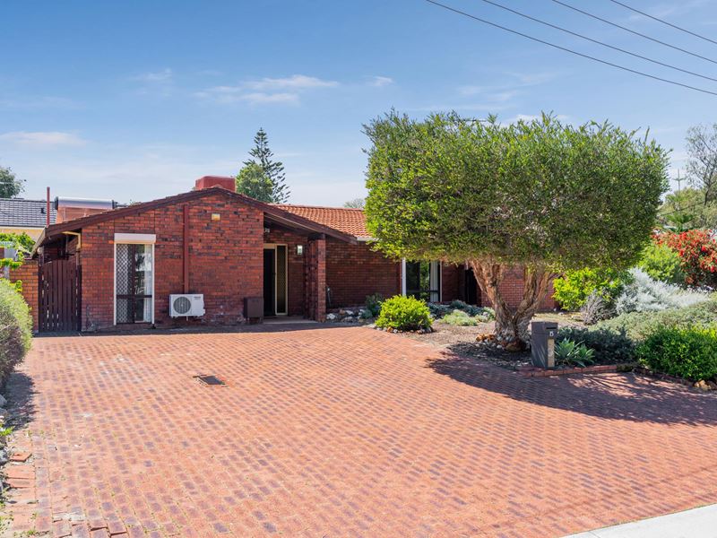 15 Koombana Way, Kallaroo WA 6025