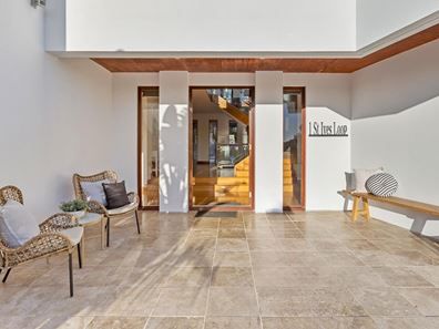 1 St Ives Loop, Kallaroo WA 6025