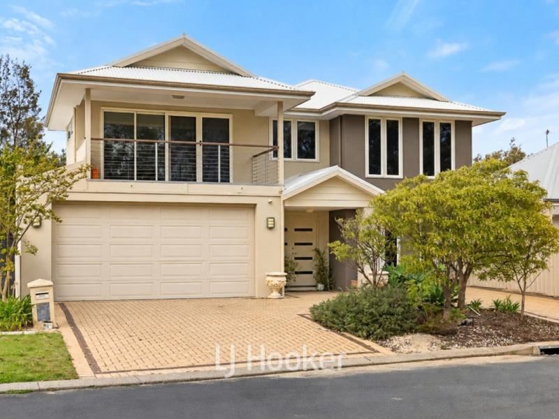 12 Ambrose Green, Pelican Point
