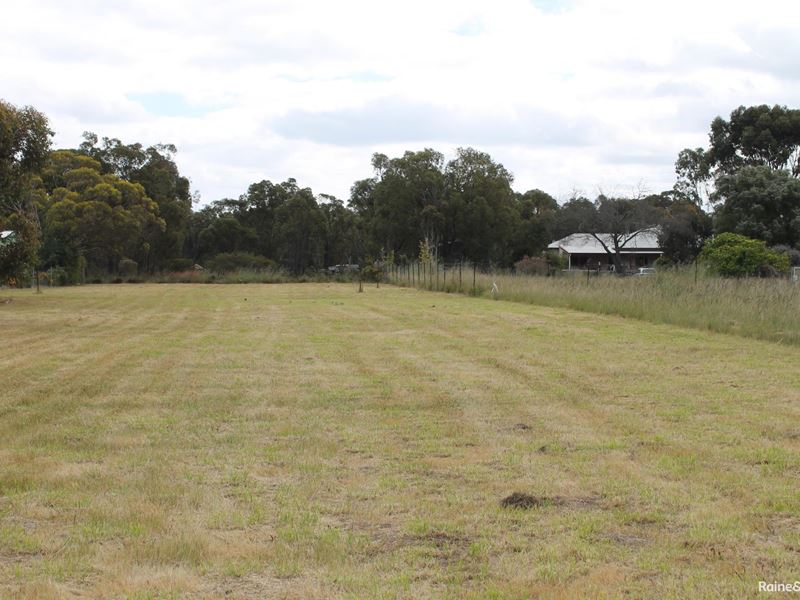 77 Sixth Avenue, Kendenup