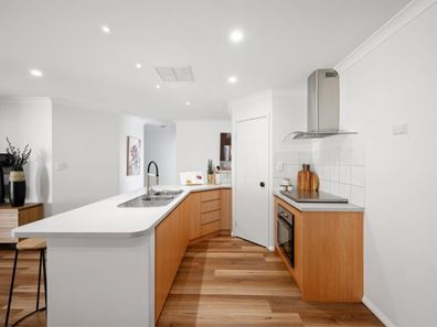78 Thomas St, Queens Park WA 6107