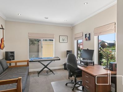 5 Craighall Turn, Madeley WA 6065