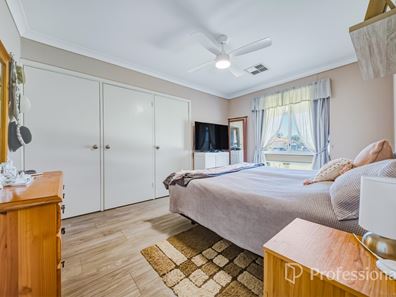 2 Walmsley Street, Waroona WA 6215