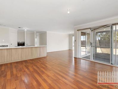 8 Firewood Vista, Yanchep WA 6035