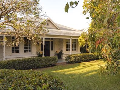 19 Irvine Street, Peppermint Grove WA 6011