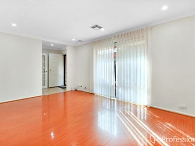 3 Denham Way, Thornlie WA 6108