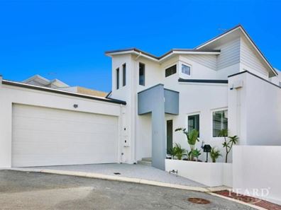 4/14 Pearl Parade, Scarborough WA 6019