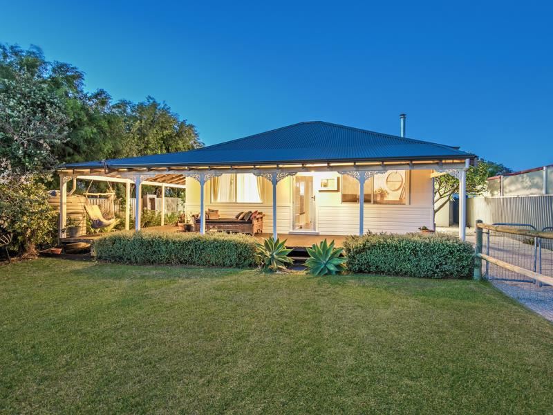 20 Liverpool Street, Shoalwater WA 6169