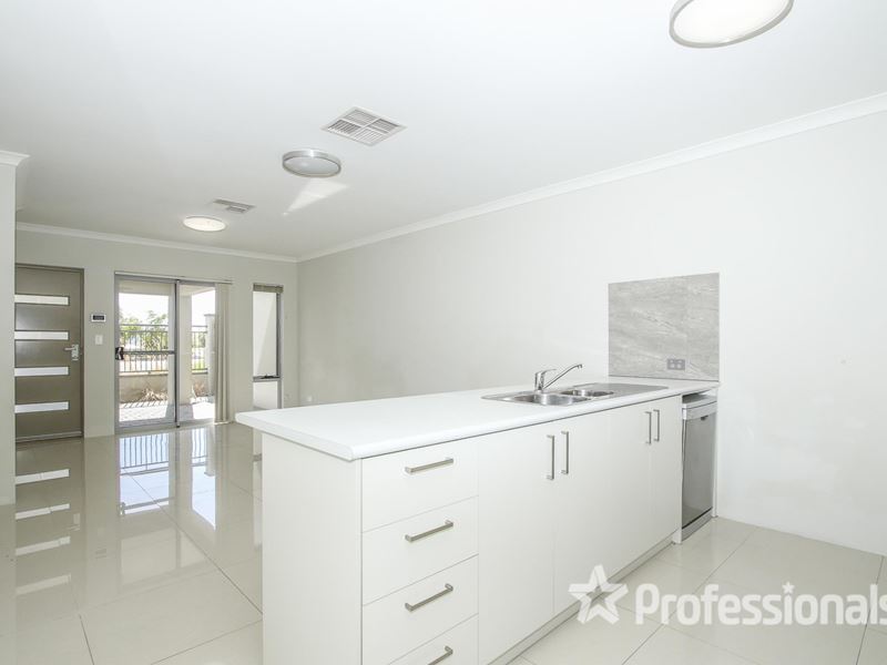 U9/89 Redstone Trail, Ellenbrook WA 6069