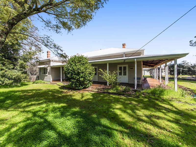 24 Staff Street, Nannup