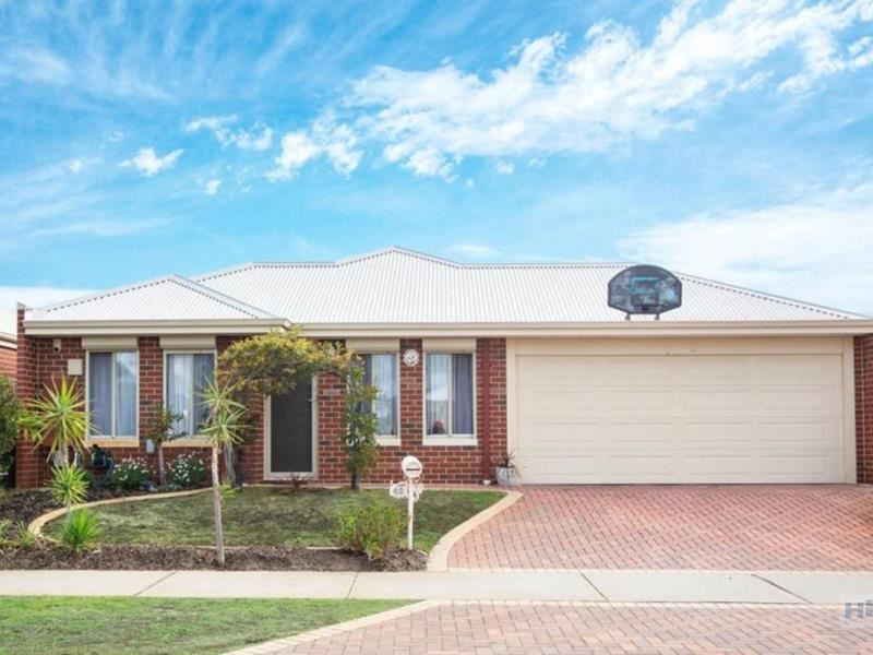 40 Simmonds Pass, Ellenbrook WA 6069