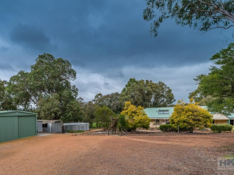 1 Catsbell Avenue, Bullsbrook WA 6084