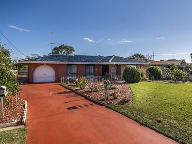 8 David Place, Dudley Park WA 6210