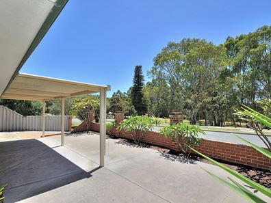 1/24 Valley Brook Road, Caversham WA 6055