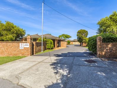 34 Dealy Close, Cannington WA 6107