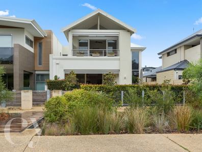 8 Picard Lane, North Coogee WA 6163