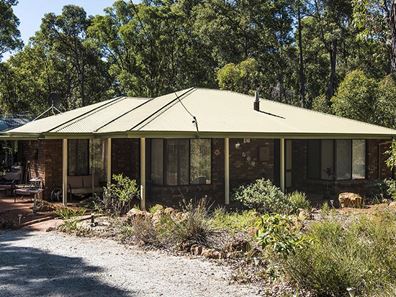 115 Forrest Avenue, Mundaring WA 6073