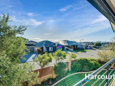 6 Lady Stirling Parade, Madora Bay WA 6210