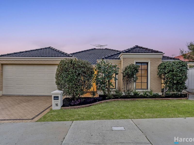 16 De Crillon Way, Currambine