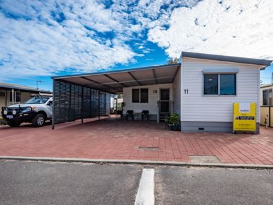 11/4 Bosley Street, Sunset Beach WA 6530