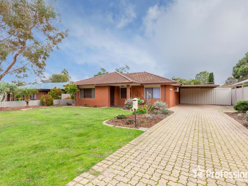 63 Grovelands Drive, Camillo