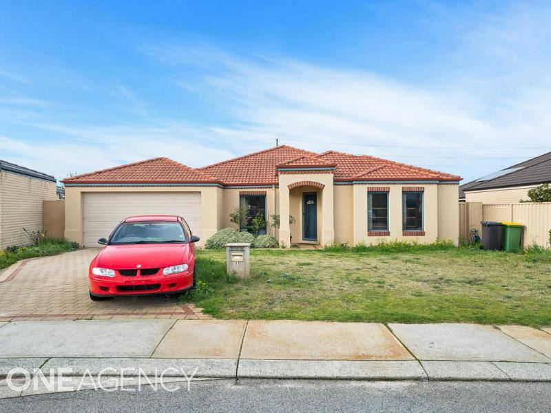 11 Kyle Way, Canning Vale WA 6155