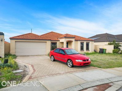 11 Kyle Way, Canning Vale WA 6155