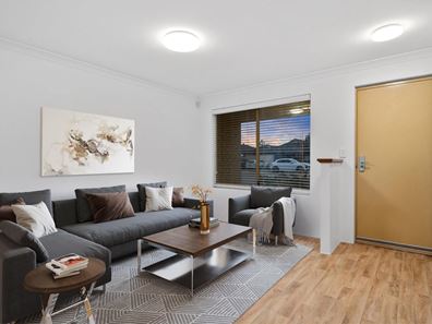 18 Joseph Banks Boulevard, Banksia Grove WA 6031