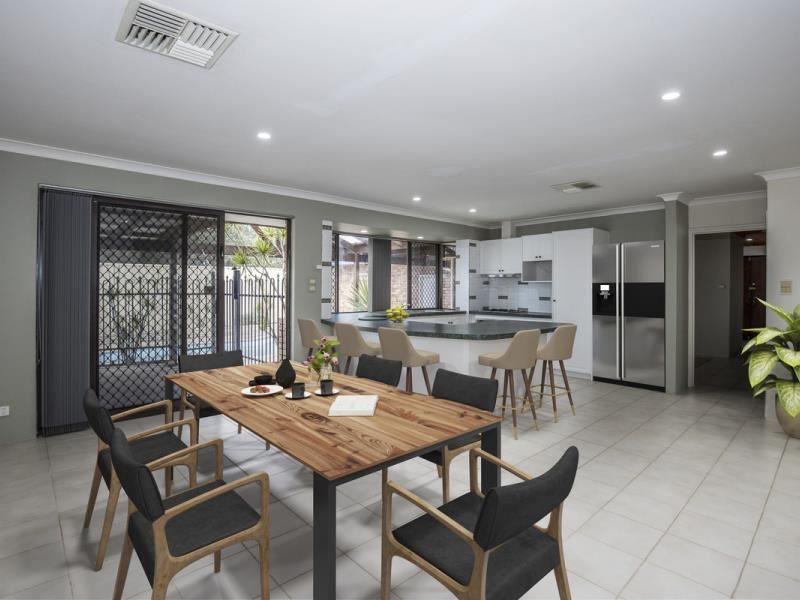 77 The Escarpment, Willetton