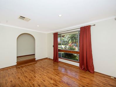 19 WANNDINA AVENUE, Dianella WA 6059