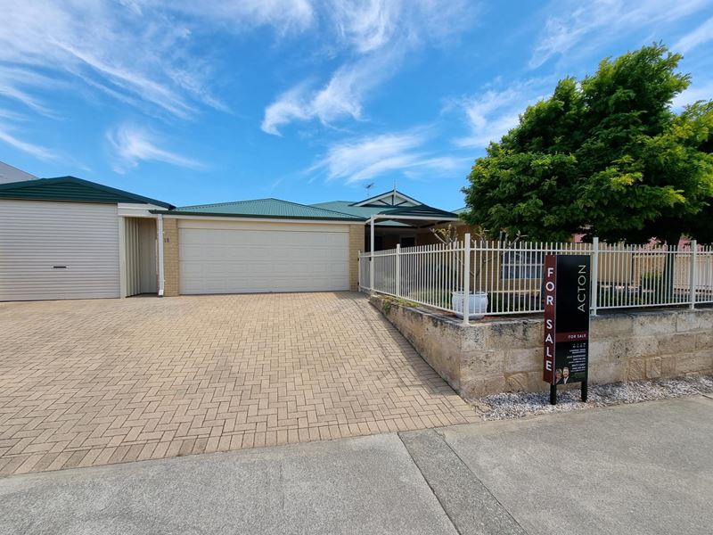 15 Portrush Parade, Meadow Springs WA 6210