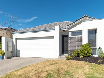 6 Ambleside Close, Balga WA 6061