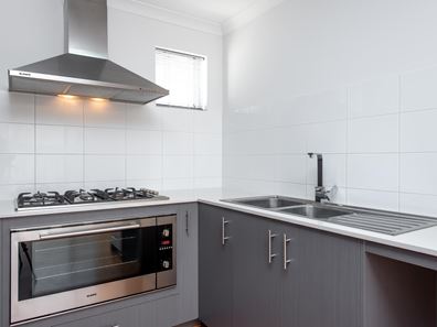 6 Ambleside Close, Balga WA 6061