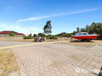 2 Yellowwood Avenue, Piara Waters WA 6112