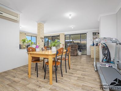 35 Weeloo Road, Waggrakine WA 6530