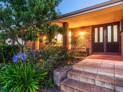 41 Hartfield Crescent, Leeming WA 6149