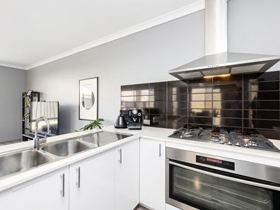 26 Claymore Place, Piara Waters WA 6112