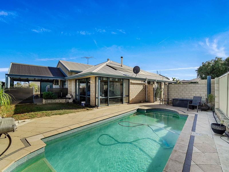 8 Faro Way, Mindarie