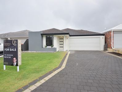 6 Astrolux Court, Banksia Grove WA 6031