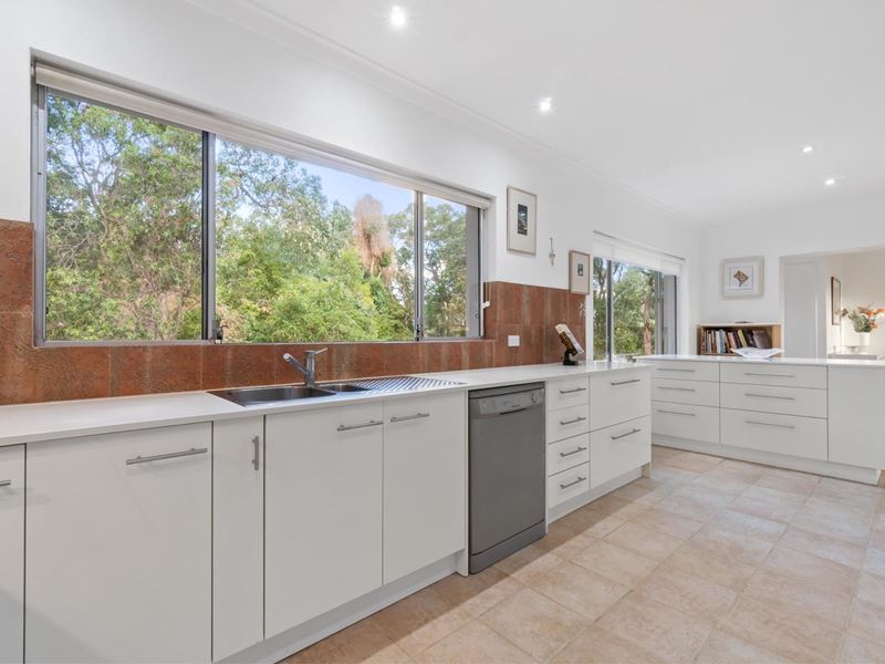 2 Trafalgar Road, Lesmurdie