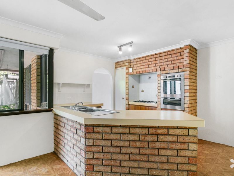 73 Rostrata Avenue, Willetton