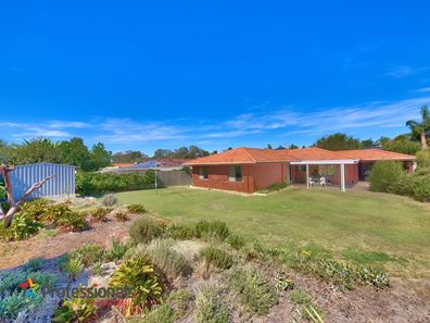 27 Widgee Road, Noranda WA 6062