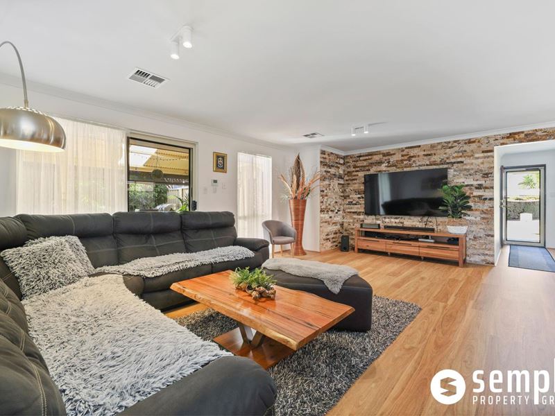 11 Jenniphur Court, Atwell
