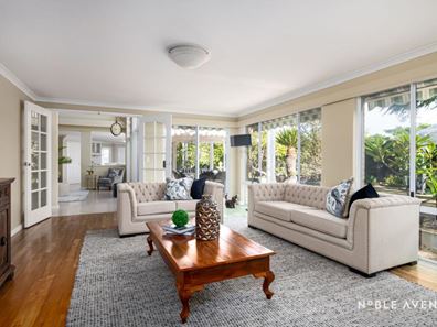 6 Broadbeach Boulevard, Hillarys WA 6025