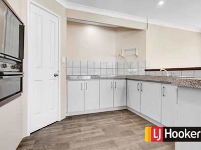 28 Silverhill Loop, Seville Grove WA 6112