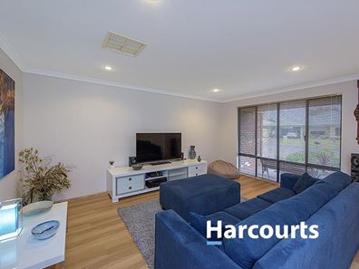 21 Sparrow Crescent, Broadwater WA 6280