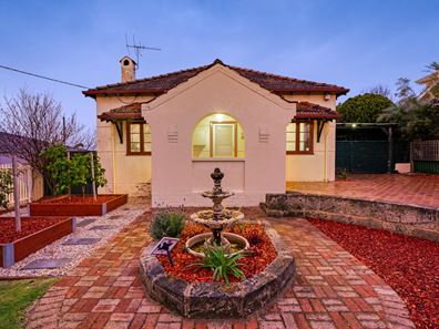 12 Salisbury Street, Bayswater WA 6053